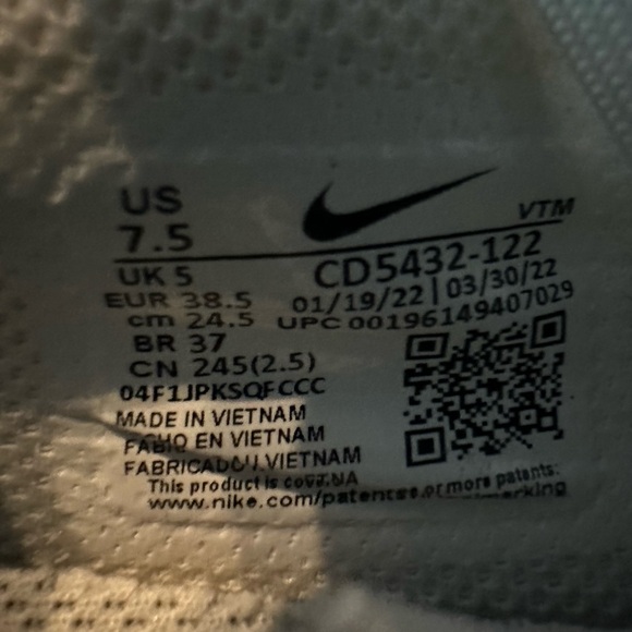 Nike Air Max - Picture 4 of 4